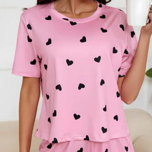 Pyjama léger été coton motif cœur. Rose avec des cœurs noirs à manches courtes.