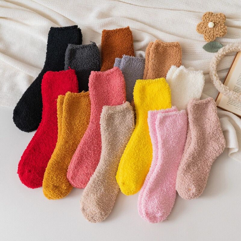 Chaussettes peluches unies