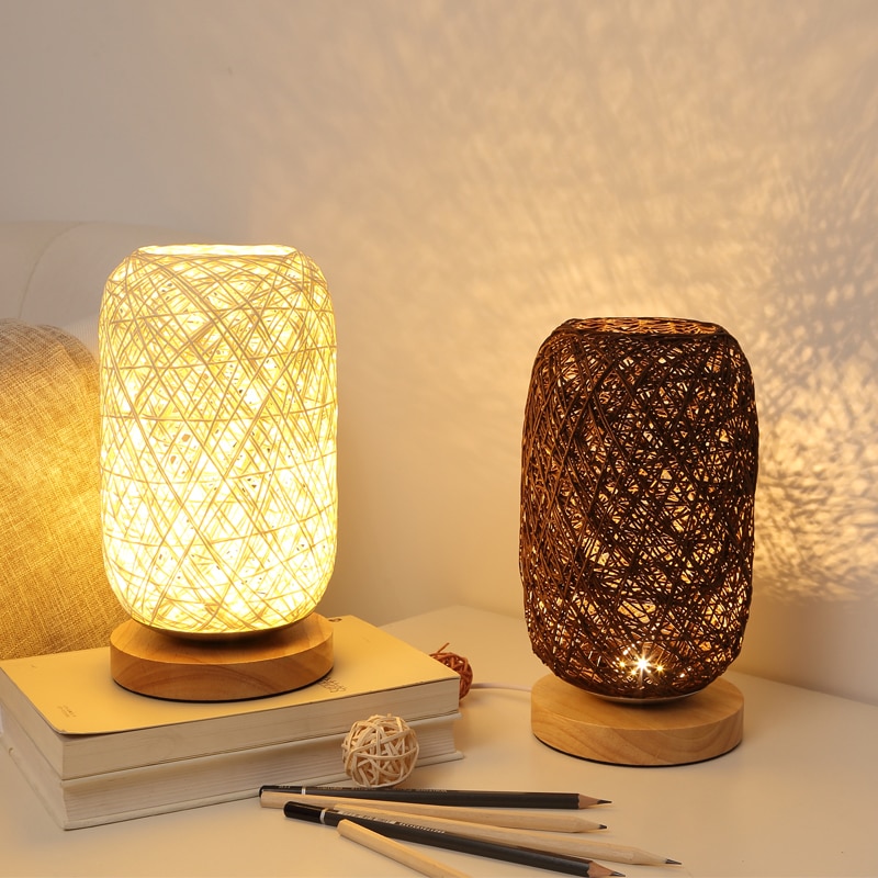 Lampe de table imitation rotin et bois en forme de boule