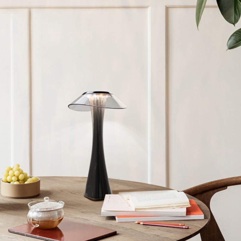 Lampe de table ou de chevet LED design