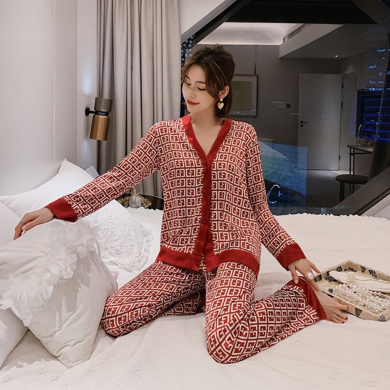 Pyjama en satin imprimé pour femme