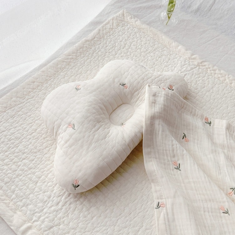 Coussin cocooning pour bébé en forme de nuage en coton à mémoire de forme